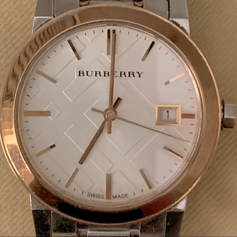 Burberry The City Watch